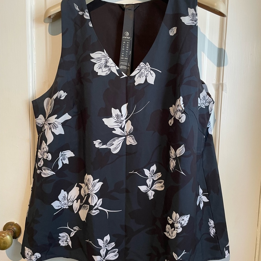Navy black print v neck tank top